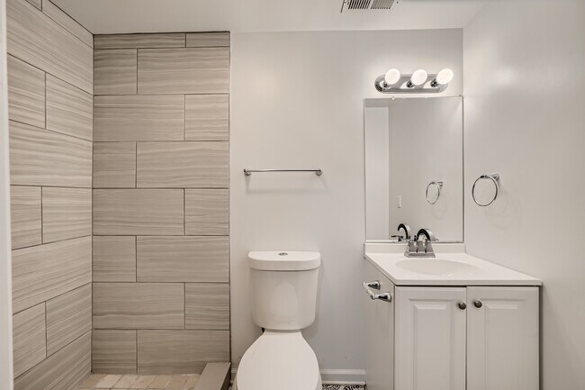 1st Bathroom - 327 Elrino St Unit First Floor Apartment