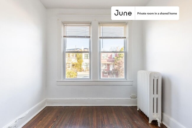 Photo - Room in Shared 3 bed/2 bath home Unidad B