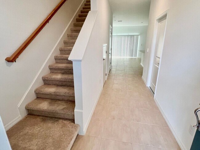 5869 Biscotti St