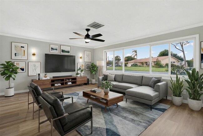 Photo - 5201 Denver St NE