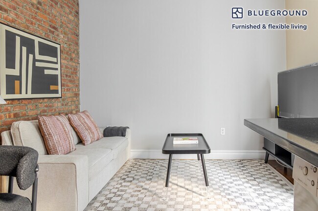 Photo - 20 Prince St Unit FL3-ID1885