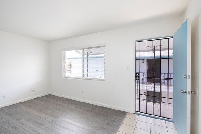 Photo - Ocean Palms Apartments