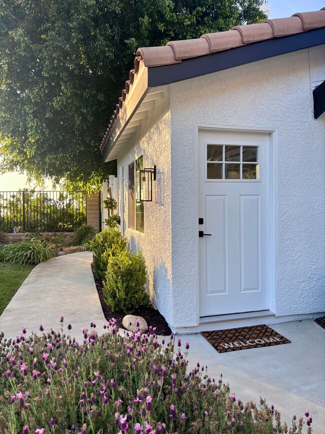 Building Photo - 13479 Canyonwood Ct Unit 1