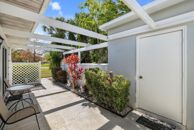 Photo - Seasonal Short-Term 2 Bedroom 2 Bathroom Villa at Augusta Villas in Plantation!