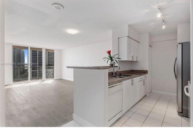 Photo - 1155 Brickell Bay Dr Unit 1705