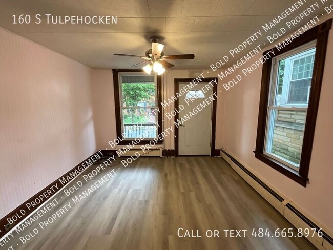 Building Photo - 160 S Tulpehocken St