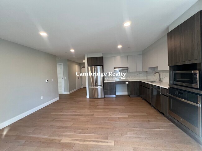 Photo - 8 Central St Unit TT