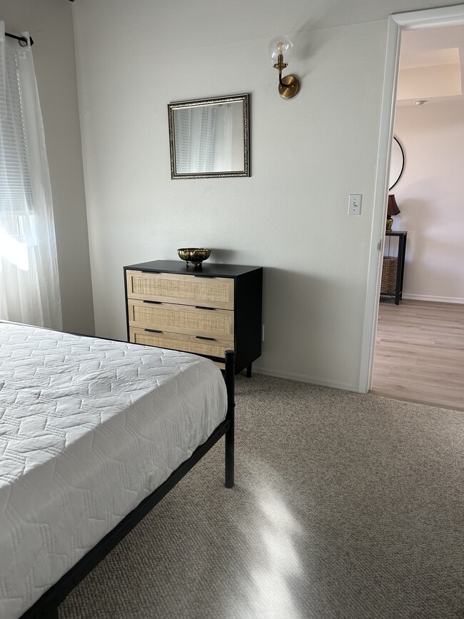 Photo - 440 N Dodge Blvd