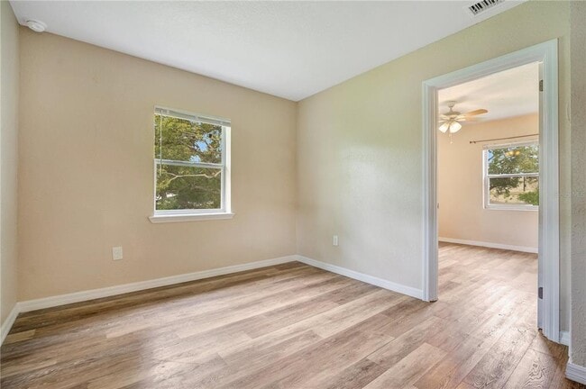 Photo - 2183 Crandon Ave