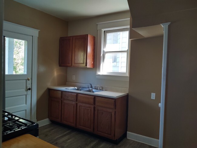 Photo - 2712 Willard Ave