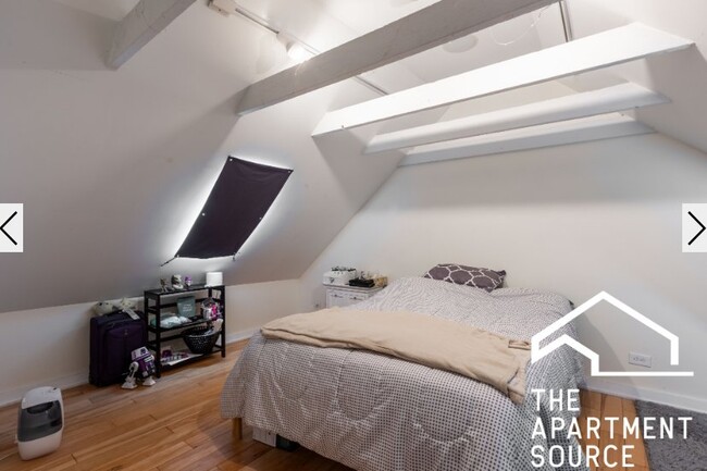 Photo - 1937 N Winchester Ave Unit 2