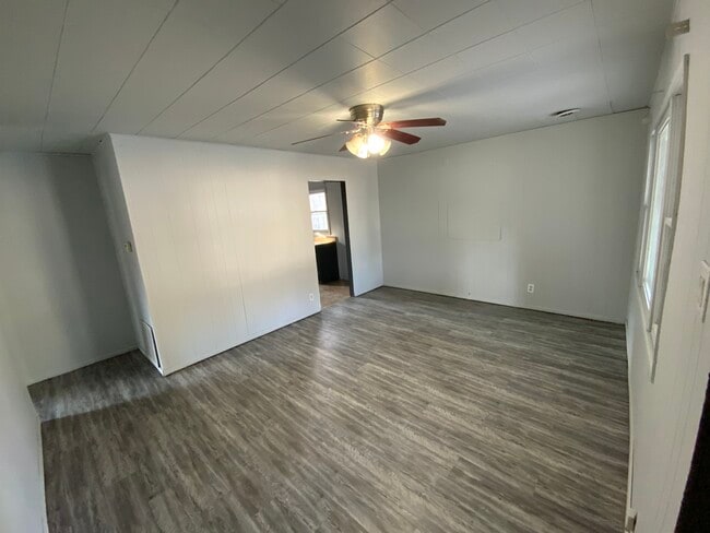 Photo - 226 Grace St