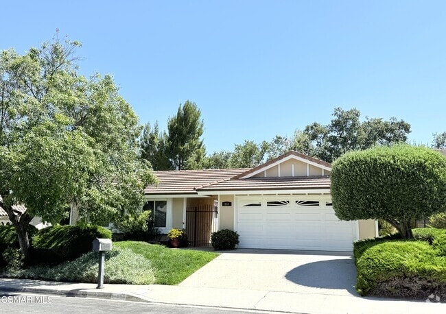 Building Photo - 850 Rim Crest Dr Rental
