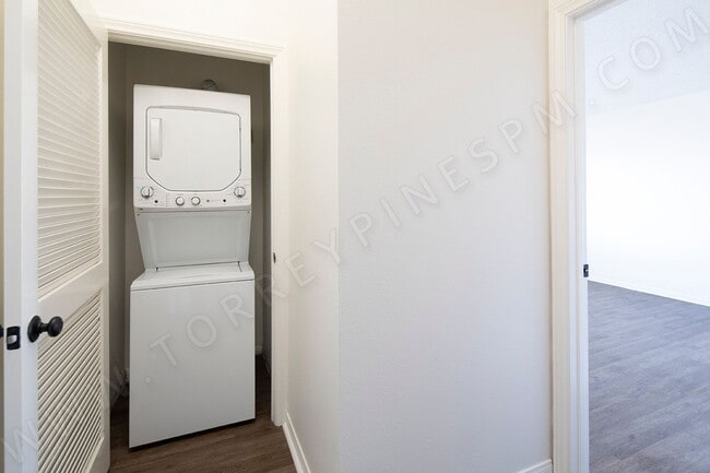 Photo - *MOVE-IN SPECIAL* 3BR Townhouse in Pacific...