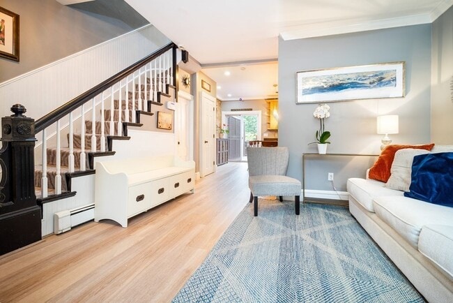 Photo - 32 Covington St Unit SF