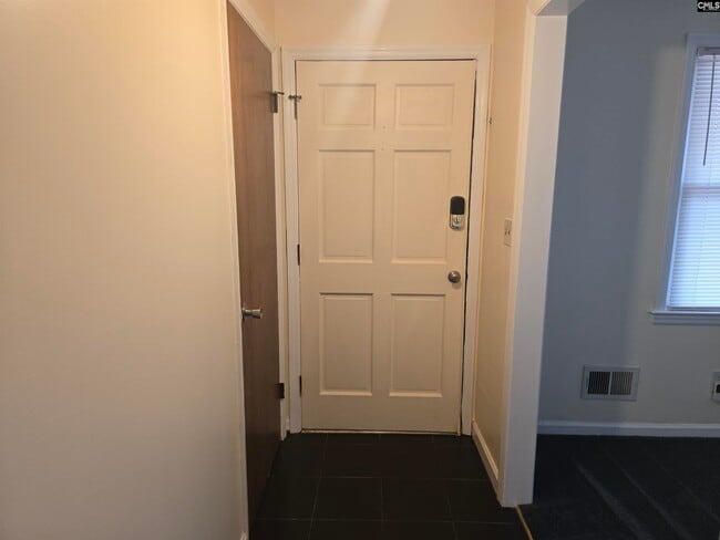 Photo - 1707 Teakwood Ln