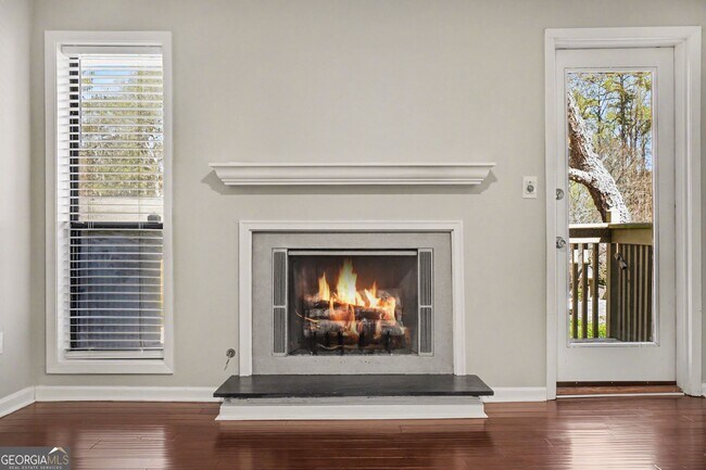 Photo - 918 Dunbar Dr