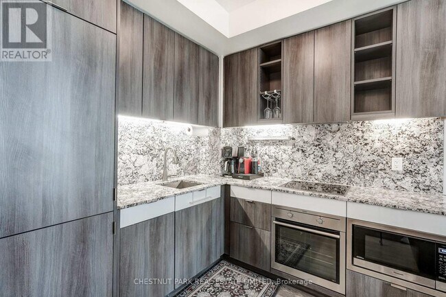 Photo - 101 Erskine Ave Unit 1508