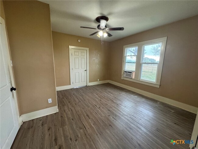 Photo - 1451 Old Seguin Luling Rd