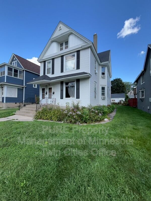 Building Photo - 1947 Fillmore St NE Unit A Lower