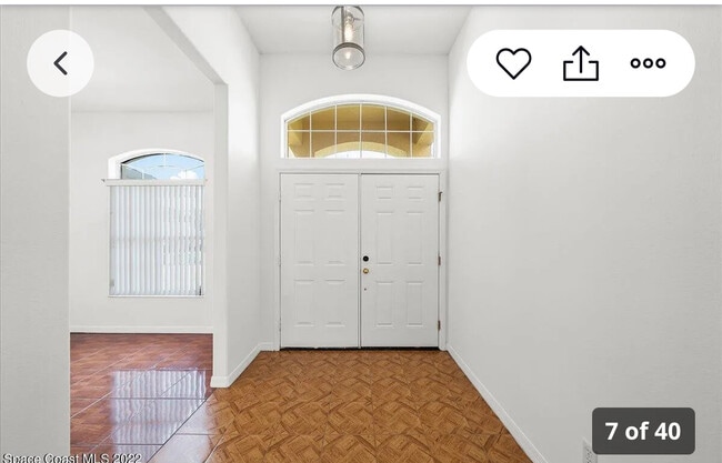 Photo - 525 Justine Ave NW