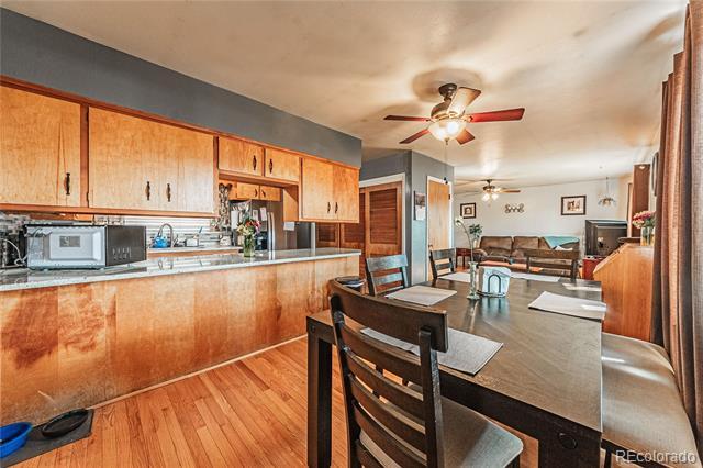 Photo - 102 Judson St