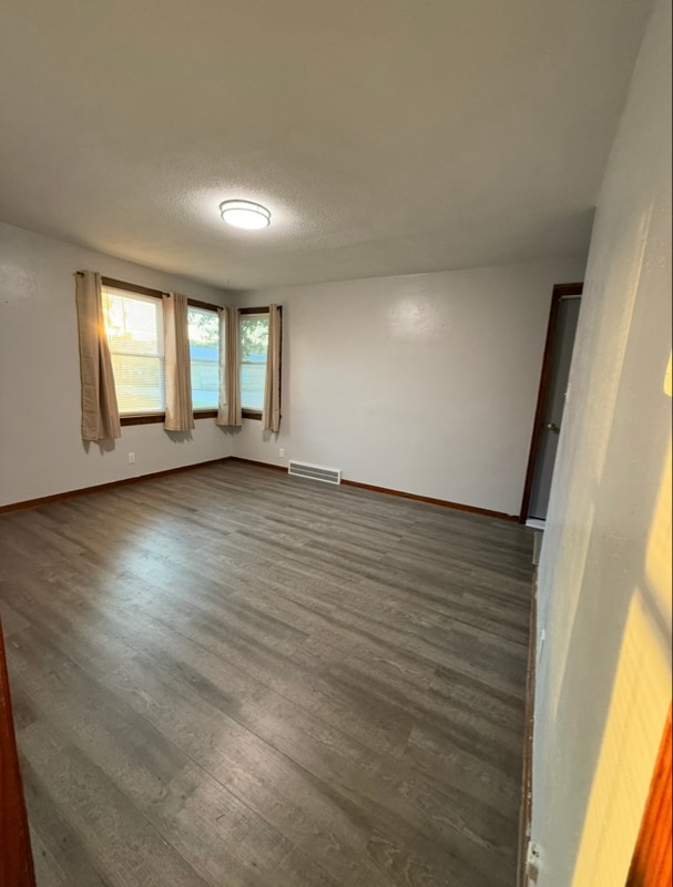 Photo - 817 E Water St