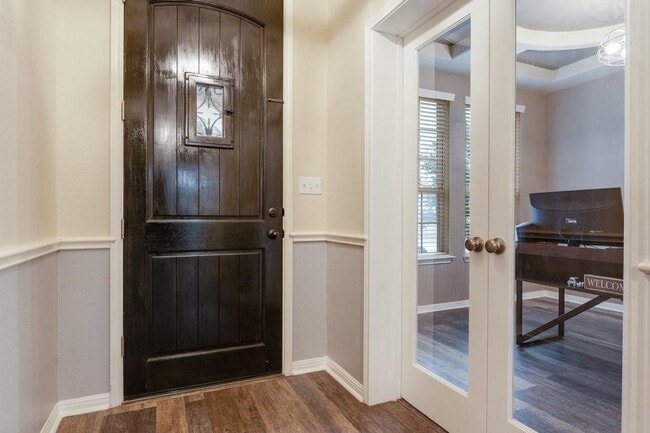 Photo - 2915 Bluffstone Dr