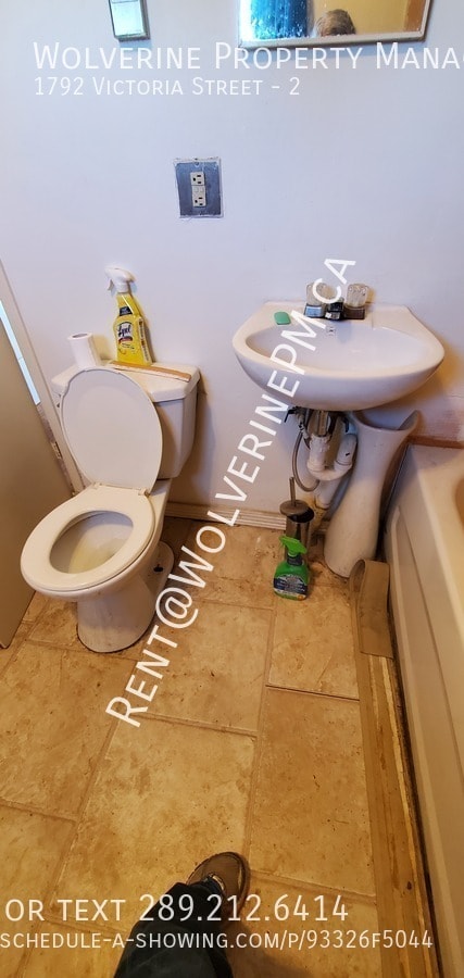 Photo - Duplex A block from Town hall, close to a ... Unit Apt2