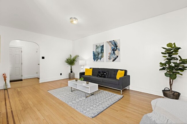 Photo - 301 Palisade Ave Unidad 7C