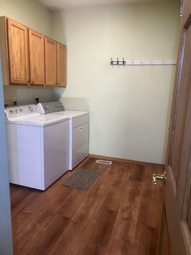 Photo - 18231 W Wisconsin Ave