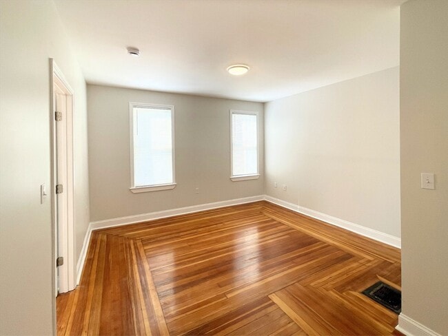 Photo - 25 Bennett St Unit 3