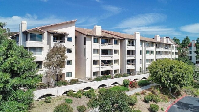 Photo - 5765 Friars Rd Unidad 176