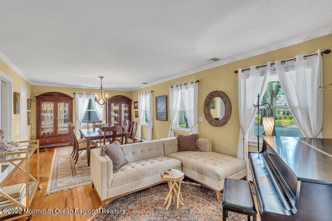 Photo - 52 Morris Ave