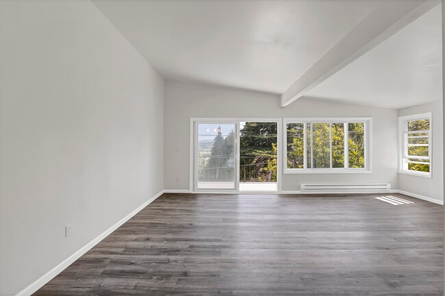 Photo - 10607 Des Moines Memorial Dr S