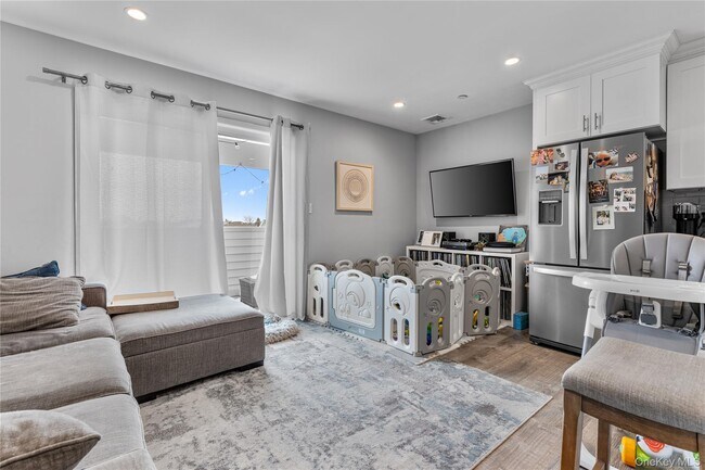 Photo - 616 E Broadway Unidad 6F