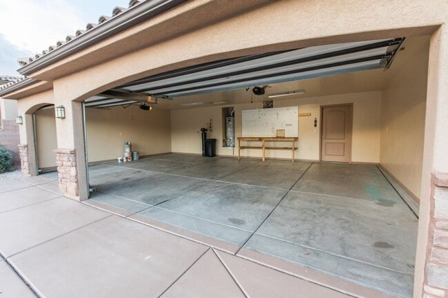 Photo - Custom 3 Bedroom Single-Family Home in Pri...