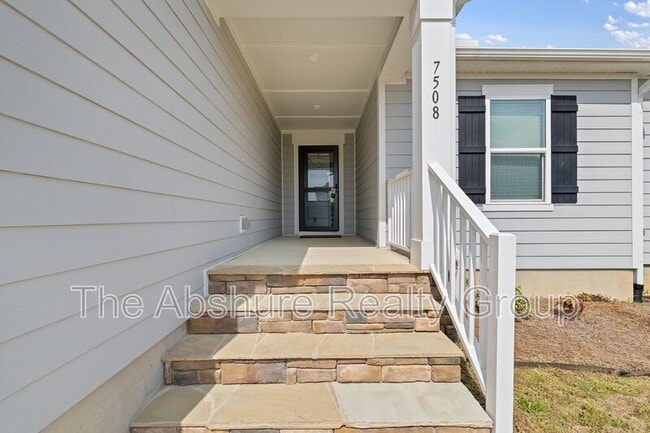 Photo - 7508 Frasier Fir Pl