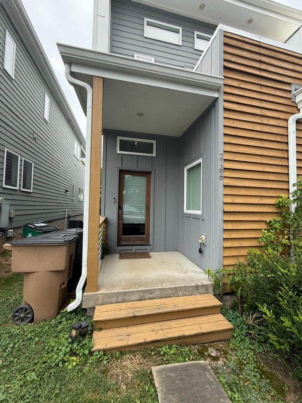 Building Photo - 2166 Byrum Ave Rental