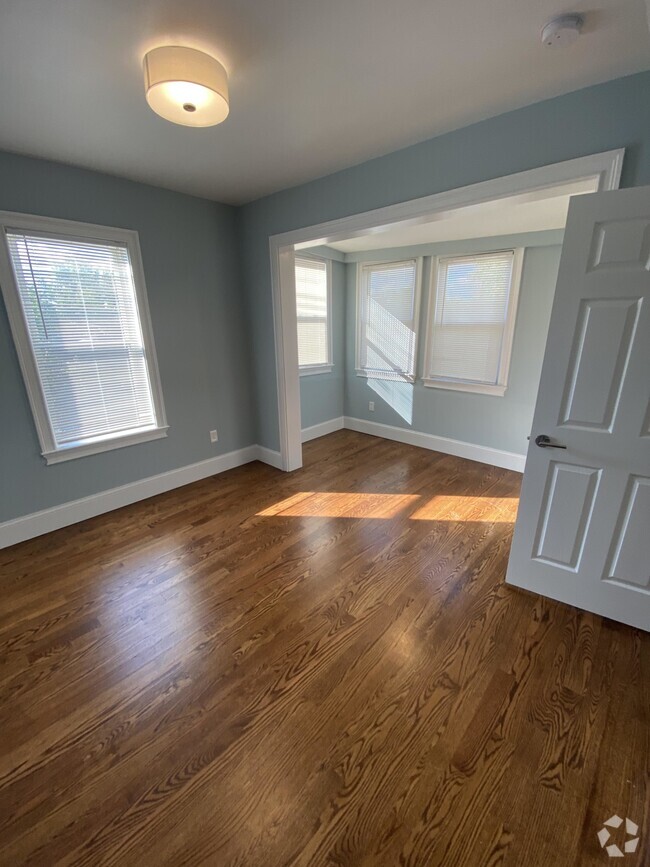 Building Photo - 3 Hamilton Rd Unit 2 Rental
