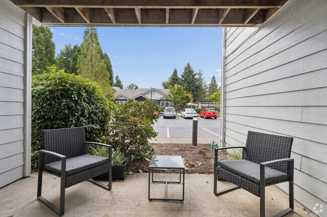2BR, 1.3BA - 864SF - Patio