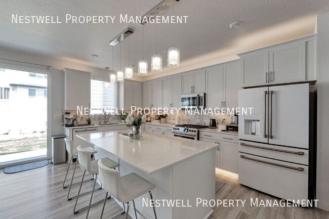 Photo - 2561 N Geranium Dr