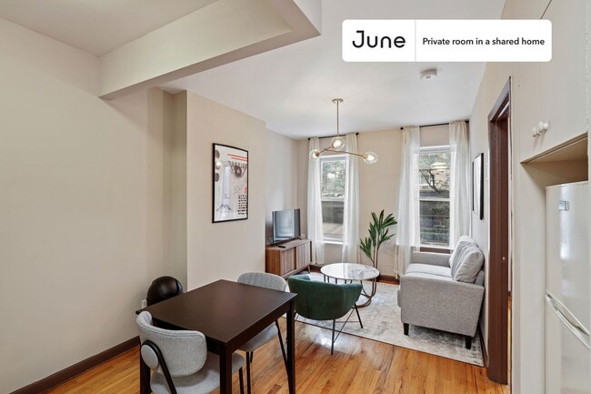 Room in Shared 3 bed/1 bath home in Upper East Side