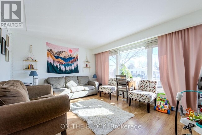 Photo - 151 Nugent Dr