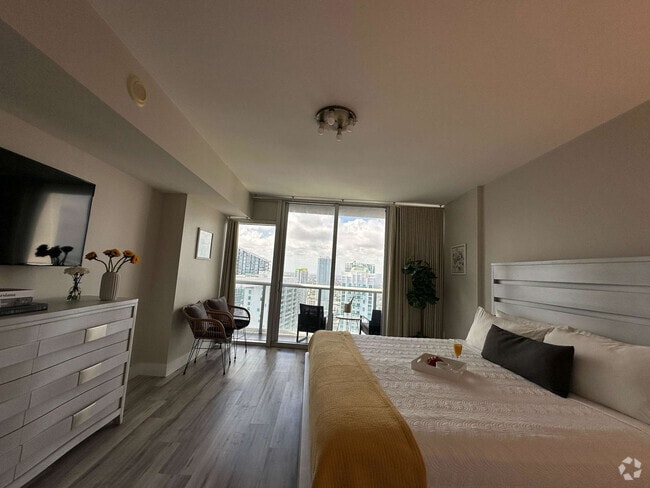 Building Photo - 485 Brickell Ave Rental
