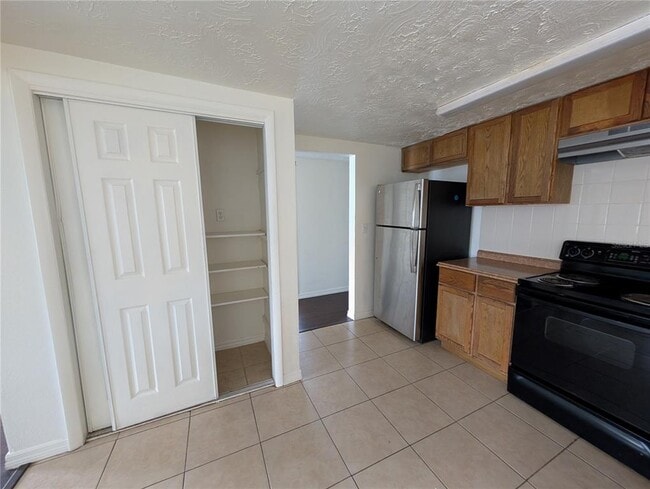 Photo - 3227 Darlington Rd