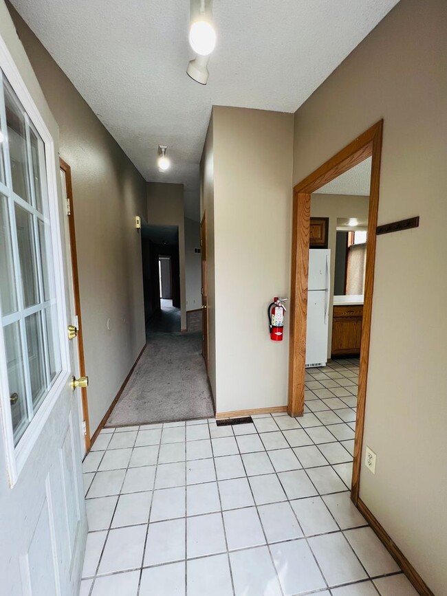 Photo - 4 Bedroom 2 Bath Duplex in Iowa City