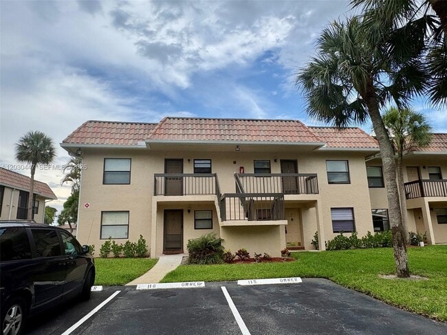 Photo - 6832 Palmetto Cir S Unit 201