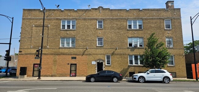 Building Photo - 3752 W Division St Unit 3W Rental