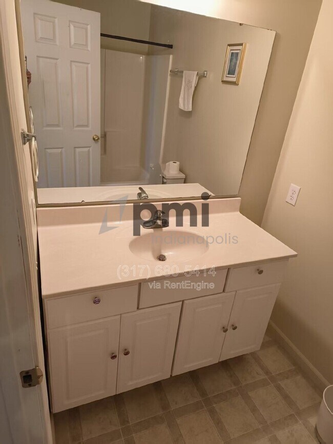 Photo - 2871 S Walnut Street Pike